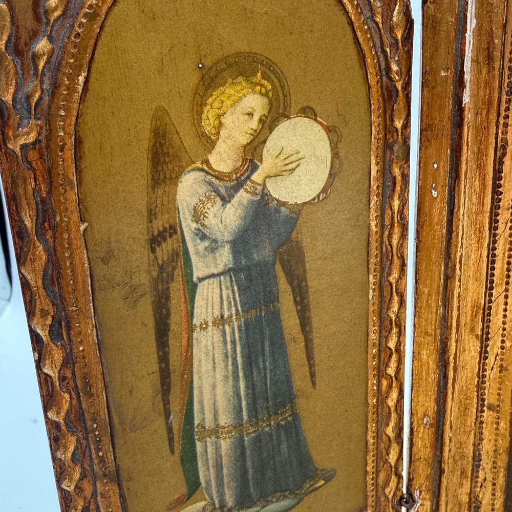 Mid-Century Italian Carved Painted Triptych with Madonna & Child, and Angels - Picture 2 of 16